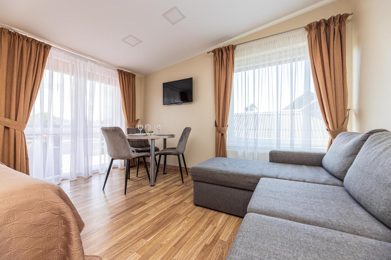 Palangos Vila Apartments Паланга Экстерьер фото