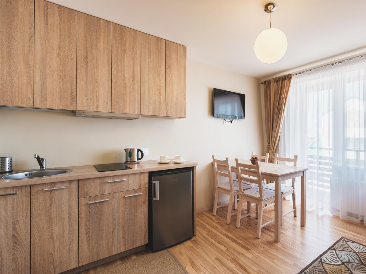 Palangos Vila Apartments Паланга Экстерьер фото